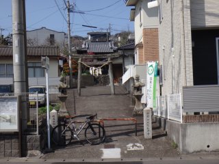 神明社(市下芹)