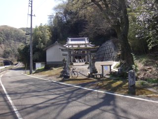 熊野神社(上戸次川原)